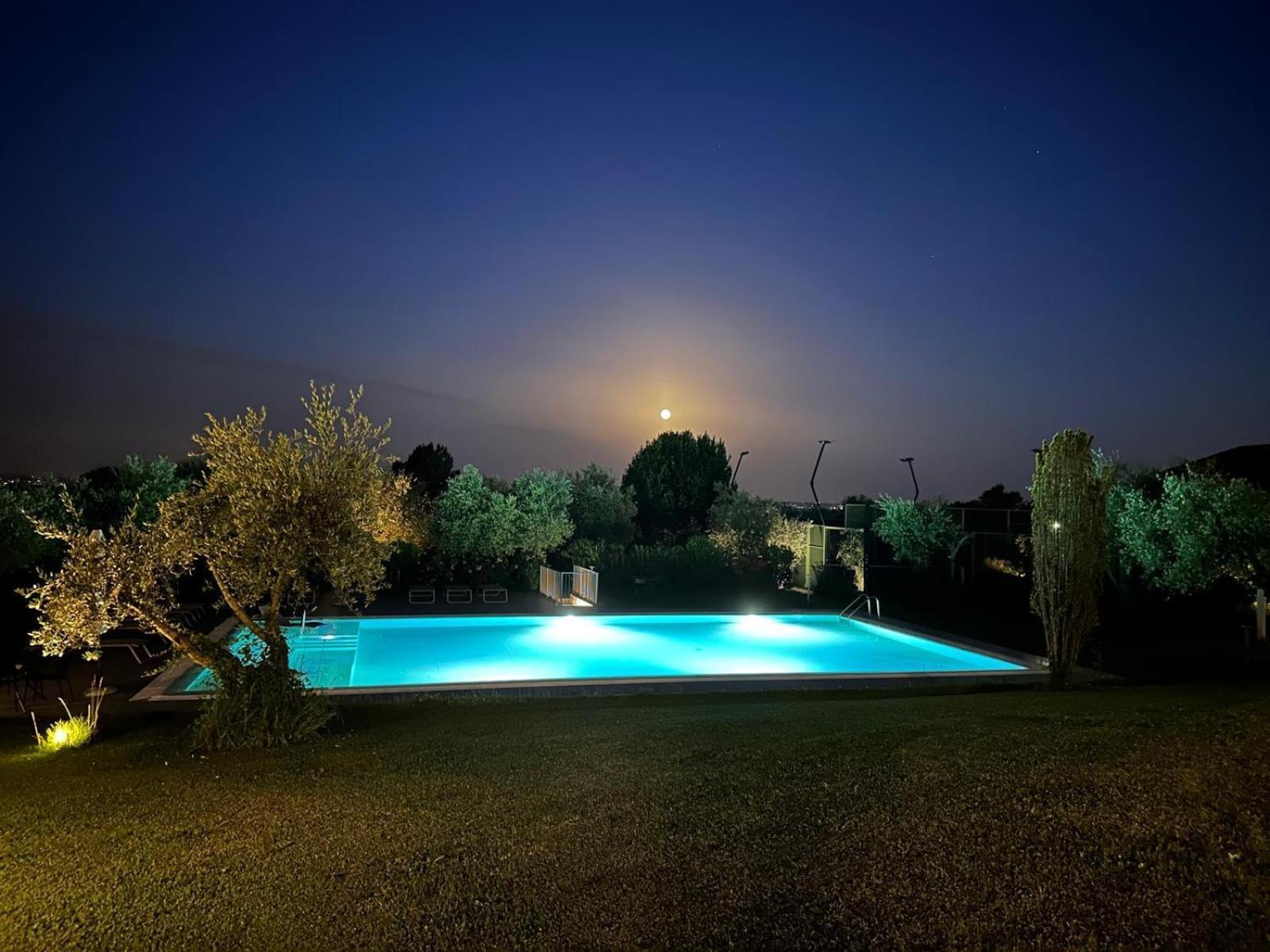 Villa Athena Charme 마네르바 델 가르다 외부 사진
