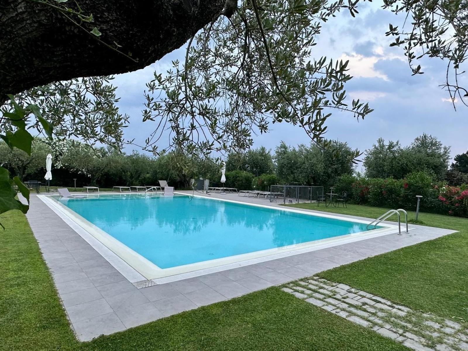 Villa Athena Charme 마네르바 델 가르다 외부 사진