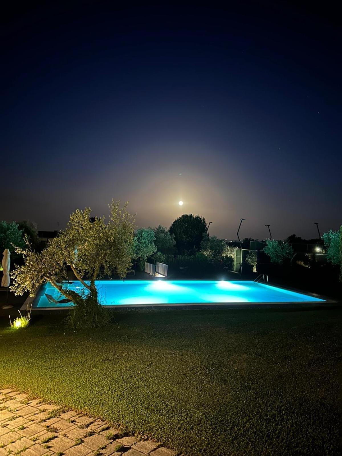 Villa Athena Charme 마네르바 델 가르다 외부 사진